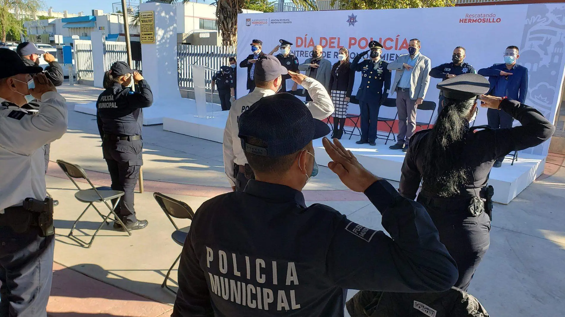 Policías Día del Policía (2)